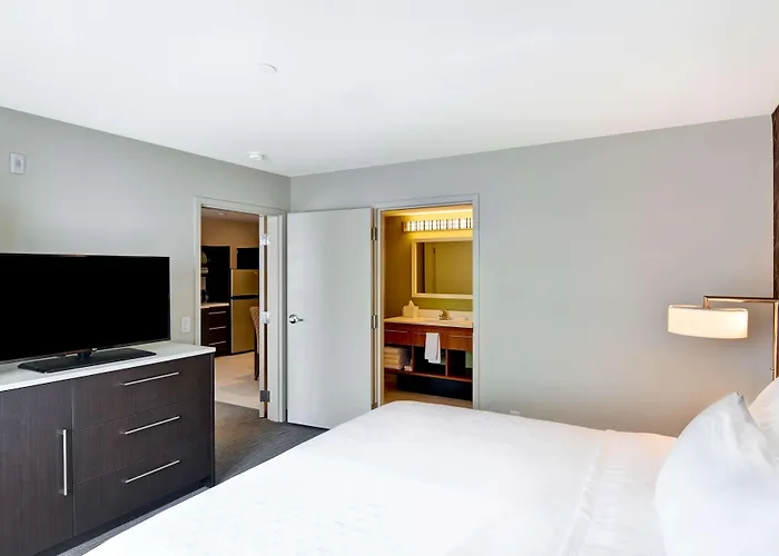Home2 Suites By Hilton Green Bay
